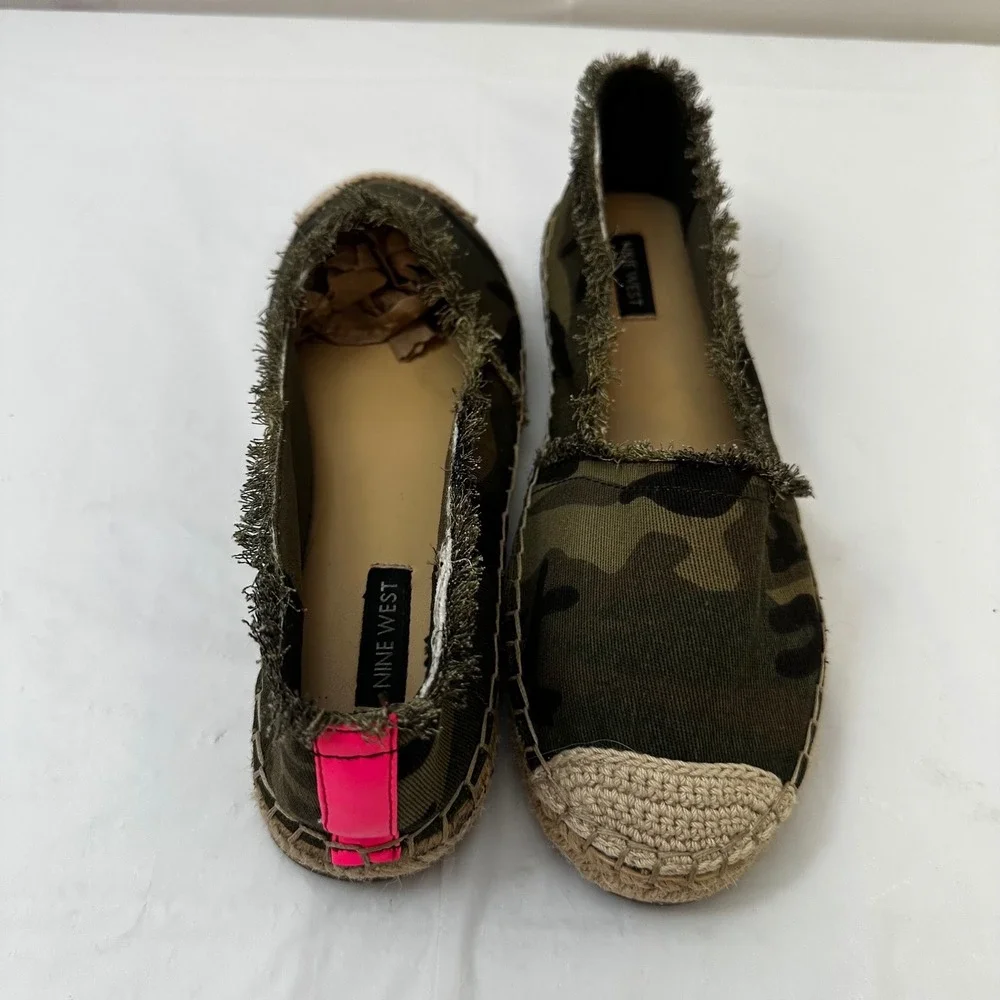 Nine West Camo Canvas Espadrille Flats Green Neon Pink Frayed Edge Mens 7.5M
